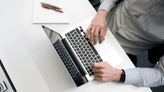 Από αύριο οι αιτήσεις για 3.000 επιδοτούμενες θέσεις εργασίας - Ποιους αφορά