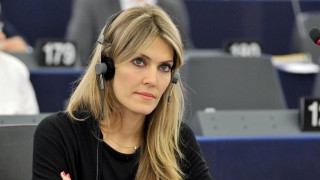 Aφήνεται ελεύθερη η Εύα Καϊλή με βραχιολάκι!