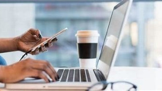 Ψηφιακές αγορές: Παραγγέλνουν και κάνουν το κορόιδο