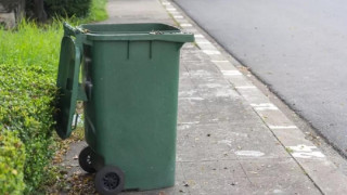 Δάγκωσε τον γείτονα στη μύτη πάνω στον καβγά για τον κάδο σκουπιδιών