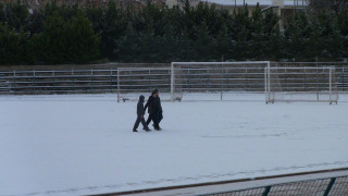 Ποδόσφαιρο σε πίστα για σκι ! (video)