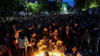 Μακελειό στο Βελιγράδι: Θρήνος στη Σερβία για τους εννιά νεκρούς στο σχολείο