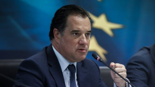 Άδωνις Γεωργιάδης: Επισκέπτηκε νοσοκομείο και δέχθηκε έντονες αποδοκιμασίες (vid)