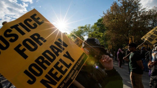 ΗΠΑ: Οργή για τον στραγγαλισμό αστέγου στο μετρό της Νέας Υόρκης