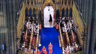 Viral βίντεο: Ο «Χάρος» εντοπίστηκε στη στέψη του βασιλιά Καρόλου