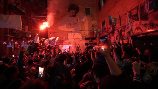 Νάπολι: Ο Οσιμέν σκόραρε και «έβαλε» φωτιά στη πόλη και το «Μαραντόνα»!