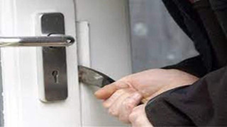 Θεσσαλονίκη: Ζευγάρι ακινητοποίησε διαρρήκτη που μπήκε στο σπίτι τους