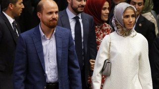 Προκλητική ανάρτηση από την κόρη του Ερντογάν: «Η ημισέληνος θα κερδίσει το σταυρό της Δύσης»