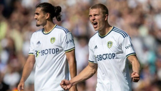 -Χ-αμένες και οι δύο