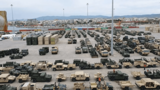 Λιμάνι Αλεξανδρούπολης: Μεγάλη επιχείρηση μεταφοράς 600 στρατιωτικών οχημάτων