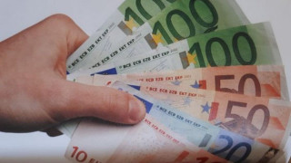 Τέλος χρόνου για την επιστρεπτέα προκαταβολή – Ποιοι θα κληθούν να δώσουν πίσω όλο το ποσό