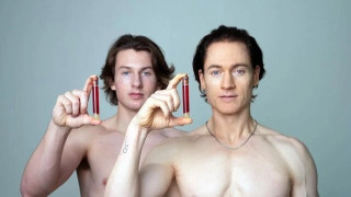 Μεγιστάνας μένει νέος με το αίμα του 17χρονου γιού του- Τι είναι η «ανακύκλωση αίματος»