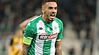 Παναθηναϊκός: Επίσημη πρόταση για να κρατήσει τον Κουρμπέλη