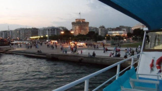 Θεσσαλονίκη: Καραβάκι με 84 επιβάτες «έμεινε» στα ανοιχτά του Θερμαϊκού!