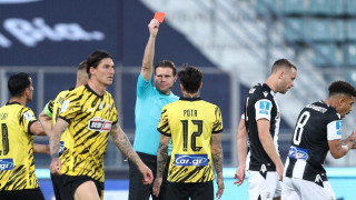 Τελικός Κυπέλλου: Έμεινε με δέκα παίκτες η ΑΕΚ στο 6ο λεπτό!