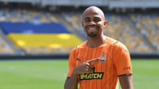 Πρωταθλητής χωρίς να ιδρώσει τη φανέλα ο Τέιλορ