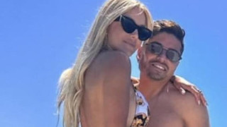 «Φωτιά» η σύζυγος του Παλάσιος- Μοίρασε φωτογραφίες και εγκεφαλικά