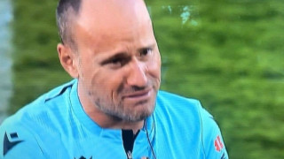 Έβαλε τα κλάματα ο Λαόθ στο τελευταίο του παιχνίδι