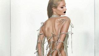 Η Πάρις Χίλτον με δεμένα τα χέρια! (pics)