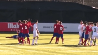 Κατά κύρη... κατά γιο: Ο Ζιντάν Jr. ρίχνει κουτουλιά! (video)