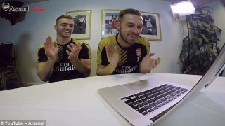 Οι παίκτες της Άρσεναλ παίζουν Football Manager 2016! (Video)