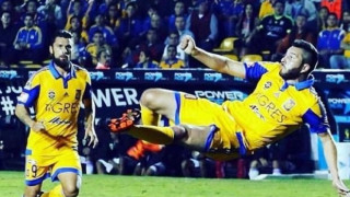 ΓΚΟΛΑΡΑ με ψαλιδάκι ο Ζινιάκ! (vid)