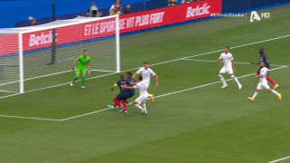 Ζήτησε ξανά πέναλτι ο Μπαπέ σε μαρκάρισμα του Μπάλντοκ