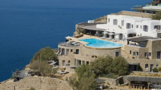 Κοινωνικός Τουρισμός ΔΥΠΑ: «Πήραν φωτιά» τα vouchers, τα sos για διαμονή και εισιτήρια