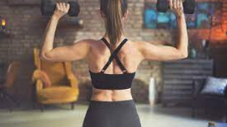 Απώλεια μυϊκής μάζας: Η καθημερινή συνήθεια που μπορεί να την επιταχύνει