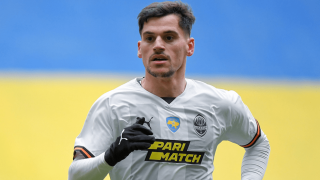 Υπέρβαση στον άξονα με Νέβεν Τζούρασεκ