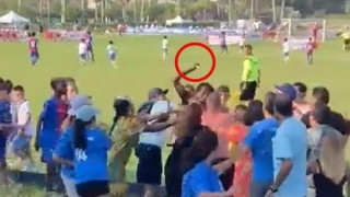 Απίστευτο περιστατικό βίας σε παιδικό τουρνουά: Πατέρας απείλησε να μαχαιρώσει άλλον πατέρα