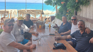 Πώς δροσίζεται στον καύσωνα ο...Ηρακλής!