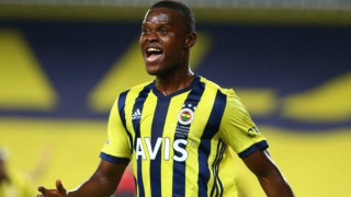 Σαμάτα: Διαπραγμάτευση με τη Φενέρ και... κόντρα σενάρια για Γκενκ και Ερυθρό Αστέρα