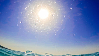 Καύσωνας: Ποιοι κινδυνεύουν περισσότερο-Τι πρέπει και τι δεν πρέπει να κάνουν (vids)