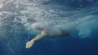 Για ποιους και πότε γίνεται επικίνδυνη η κολύμβηση