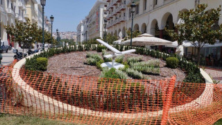 Θεσσαλονίκη: Επισκευάζεται το ρολόι στην Αριστοτέλους