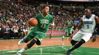 Τρομερό «360 dunk» από τον Τέρνερ!!! (video)