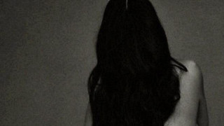 Τα... πέταξε όλα η Κλόι Καρντάσιαν! (pic)