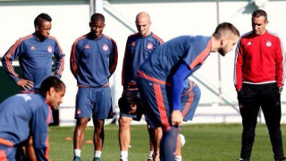 Οι ενδεκάδες του Ολυμπιακού και της Άρσεναλ 