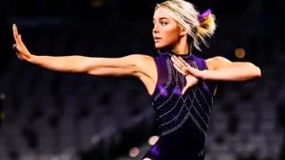 Γυμνάστρια έγινε viral στο Tiktok και δεν μπορεί να «πατήσει» πλέον στο πανεπιστήμιο