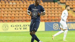 Έσπασε το συμβόλαιο με Ακίλα η Αραράτ στην τελική ευθεία για την ρεβάνς με τον Άρη