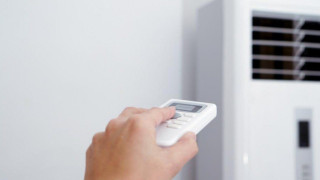 Συμβουλές για εξοικονόμηση ενέργειας: «Τέντες, βρεγμένα μπαλκόνια, πολλά φυτά και ανεμιστήρα μαζί με κλιματιστικό»