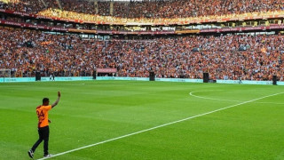 Αποθεώθηκε ο Μπακαμπού στο «Ali Sami Yen»
