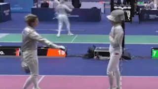 Ξιφασκία: Η Παγκόσμια ομοσπονδία απέβαλε την Ουκρανή Κάρλαν επειδή δεν έδωσε το χέρι της σε Ρωσίδα αντίπαλο!