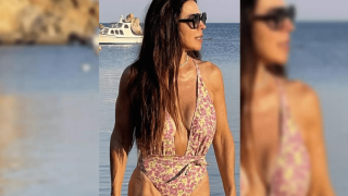 «Ζηλευτή» στα 50 της η Ναταλία Δραγούμη: Ποζάρει με μπικίνι και εντυπωσιάζει