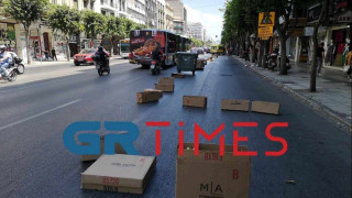 Θεσσαλονίκη: Πανικός από λάδια στον δρόμο – Τουλάχιστον 3 τραυματίες