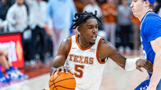 Σούπερ ρεκόρ για τον Μάρκους Καρ του Άρη: Πρώτος Καναδός σε πόντους και ασίστ στο NCAA