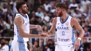 Ελλάδα: Μετράει τις δυνάμεις της κόντρα στις ΗΠΑ