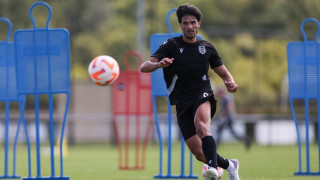 Τσιγγάρας: Η διαδρομή Πορταριά – Θεσσαλονίκη, το διάβασμα στο λεωφορείο και οι ευχές για τα... 23!