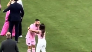 Η Αντονέλα μπέρδεψε τον Άλμπα με τον Μέσι!